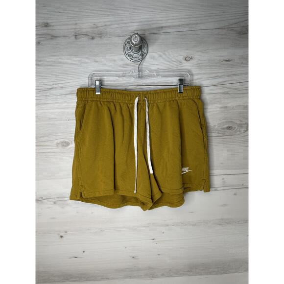 Nike Shorts Mens 2XL Yellow Terry Drawstring Club Fleece French Terry Flow - Picture 1 of 9